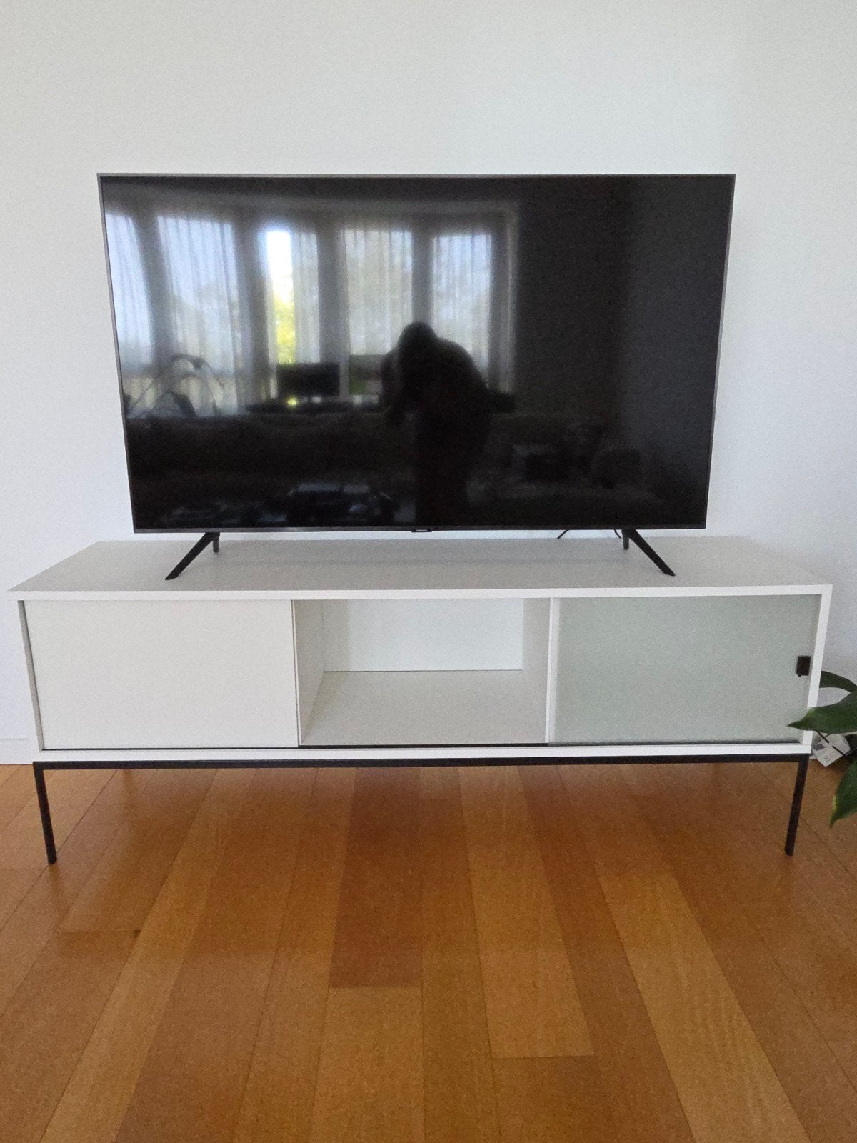 Tv kast te koop, Ophalen