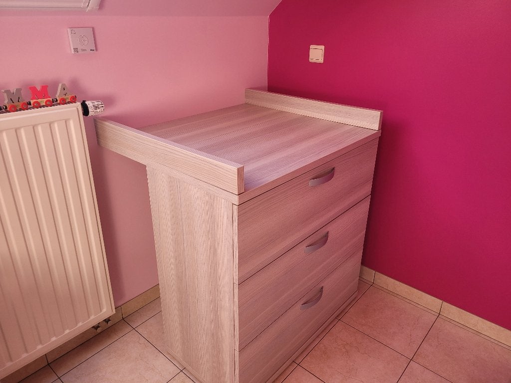 verzorgingstafel / commode, Comme neuf, 75 à 100 cm, 70 cm ou plus, Bord surélevé