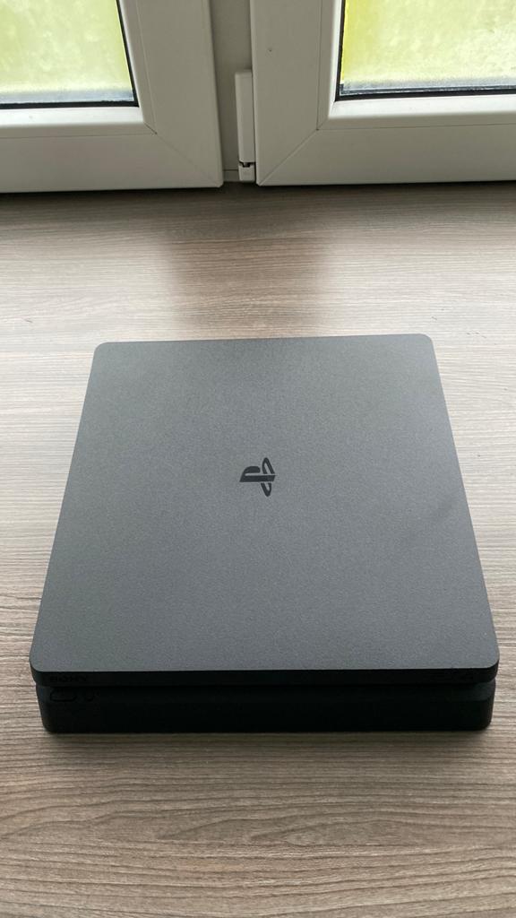 PlayStation 4 en parfait état, Enlèvement, Comme neuf