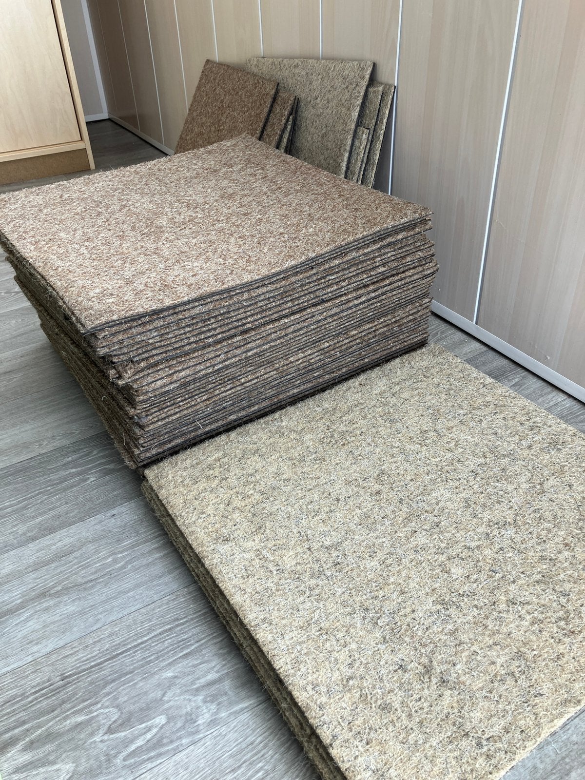 Pakket nieuwe tapijttegels 50 x 50 cm, Ophalen, Beige, Tapijttegels