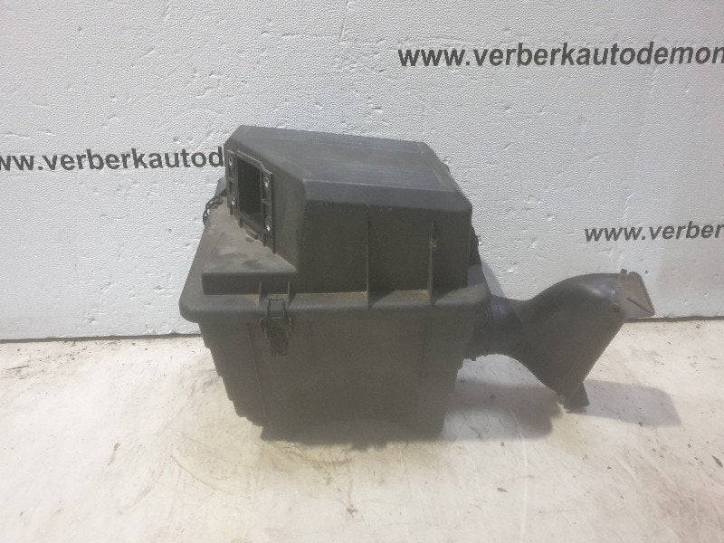BOITIER FILTRE À AIR 3 serie Touring (E36 / 3) (1-247-466), Utilisé, BMW, Petuelring 130
80809  München, DE, Bayerische Motoren Werke AG
