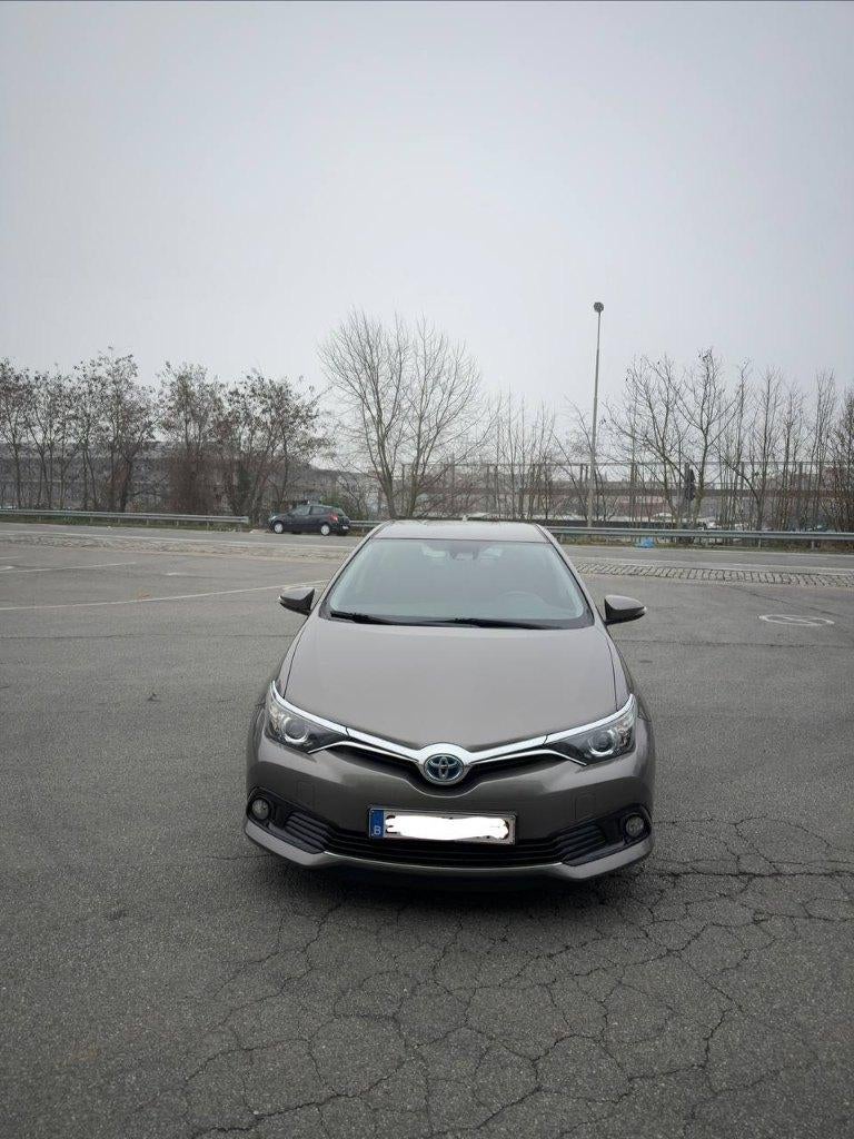 Toyota Auris 1.8 Hybrid Comfort, Auto's, Beige, Bedrijf, 5 zetels, Hybride Elektrisch/Benzine