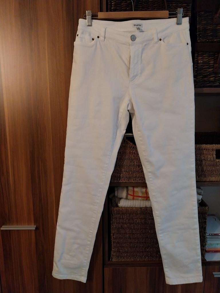Aussi beau qu'un pantalon Mayerline neuf taille 38, Enlèvement, Taille 38/40 (M)