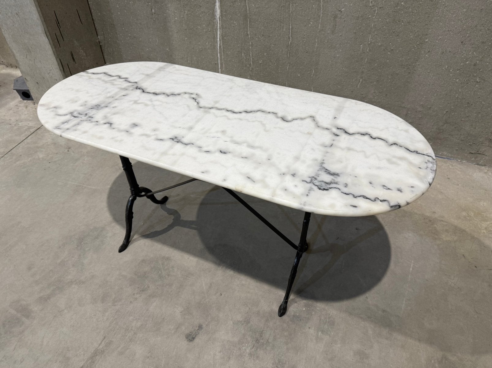 Table marbre, Enlèvement, Utilisé