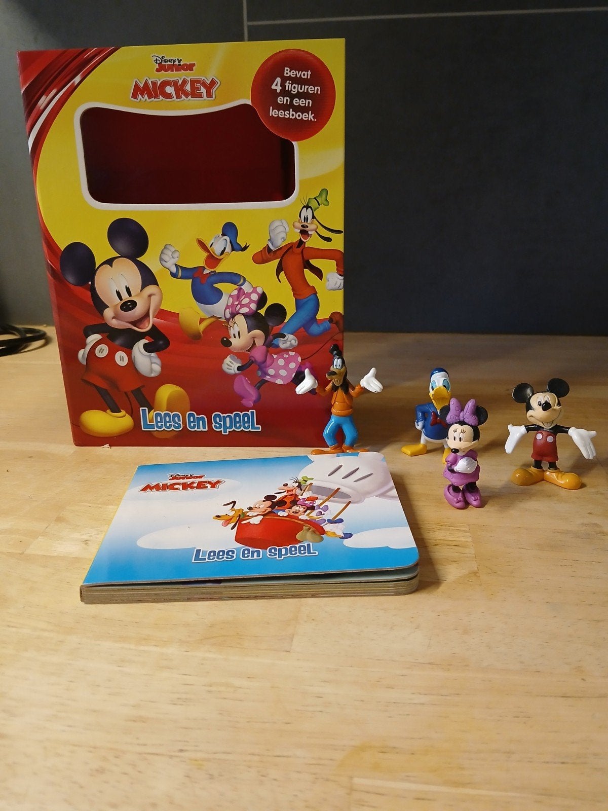 Lees- en speelbox Disney Junior, Enlèvement ou Envoi, Mickey Mouse, Comme neuf, Statue ou Figurine