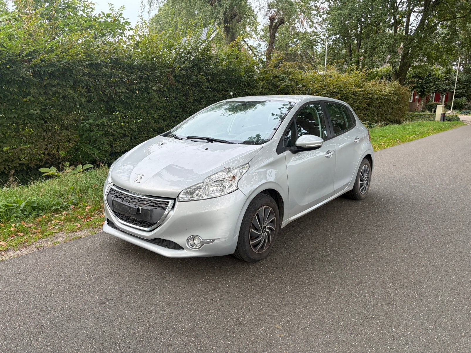 Peugeot 208 1.2 benzine bj 2015 127000 km, Auto's, Bedrijf, Benzine, Te koop