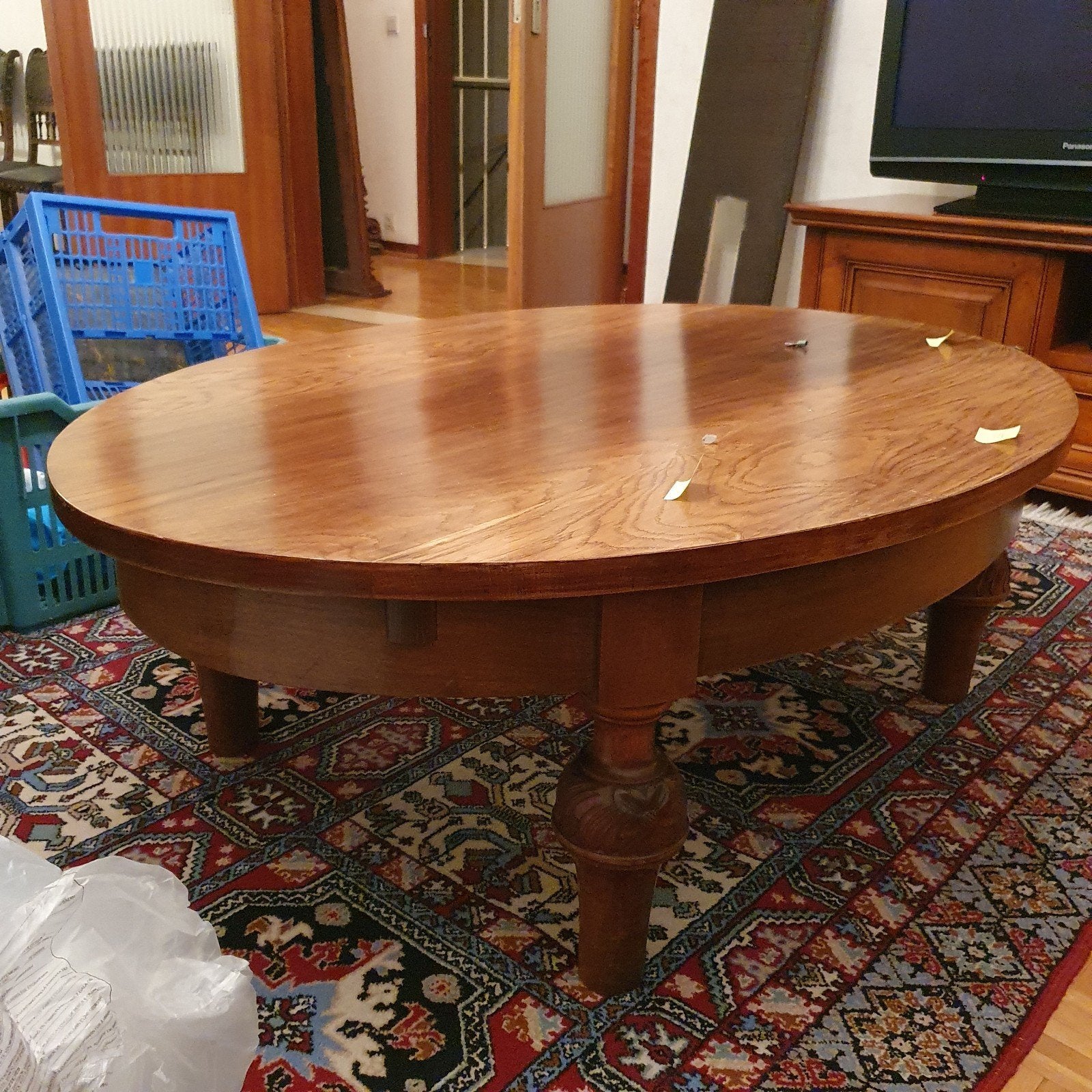 mooie ovalen salontafel, Ophalen