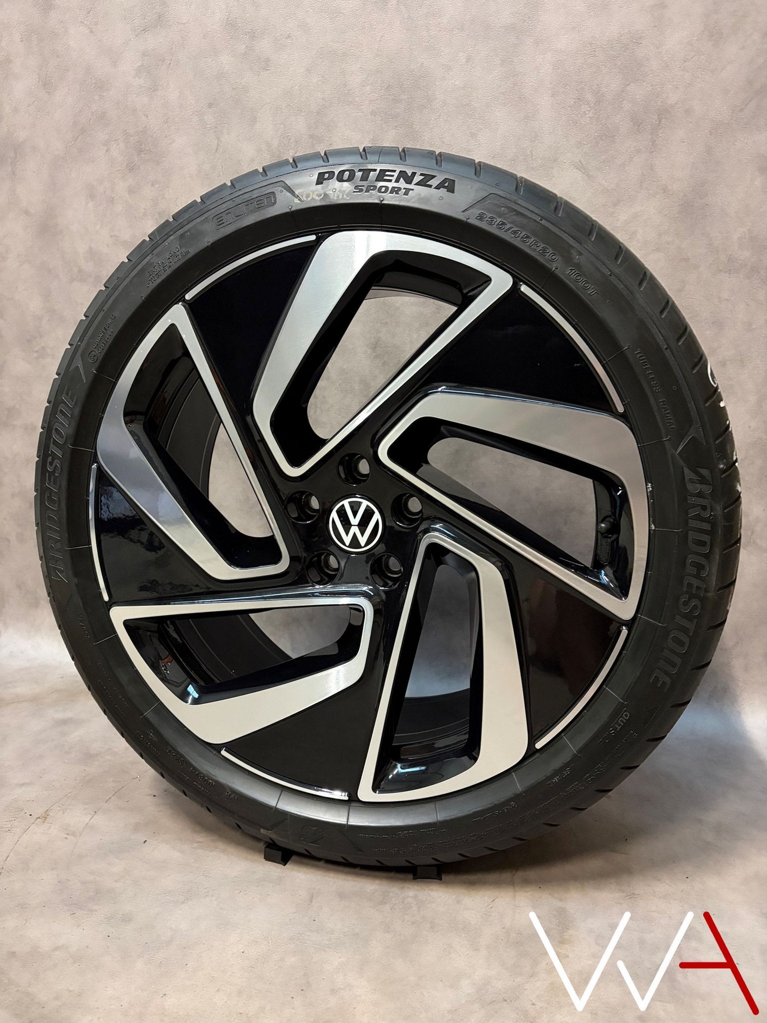1x 20 inch Volkswagen ID.7 ID7 Montreal wiel 14B601025E BTW, Véhicule de tourisme, -, Pneu(s), Utilisé