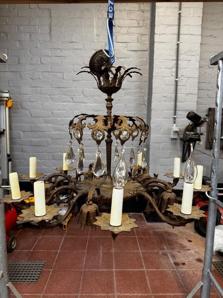 Grote klassieke kroonluchter met kristallen, Ophalen, Gebruikt