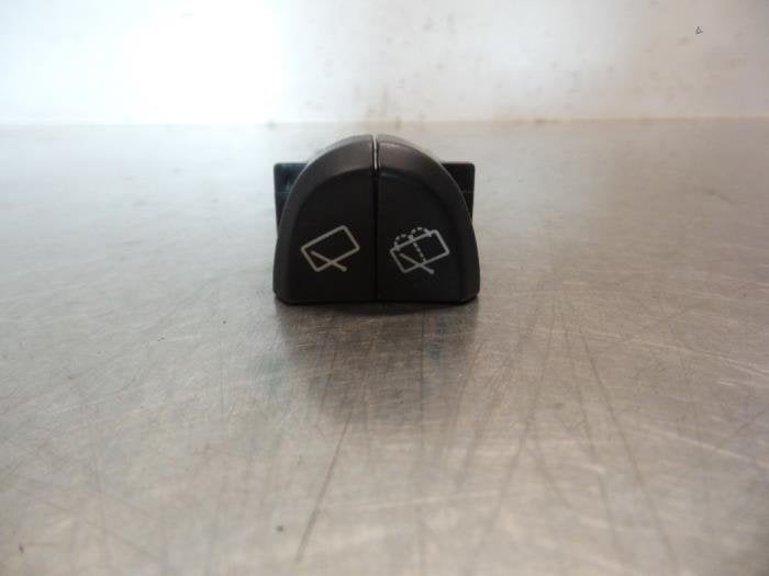 Commutateur essuie-glace d'un Hyundai Coupe (Coupe 96-), -, 3 mois de garantie, Utilisé, Hyundai