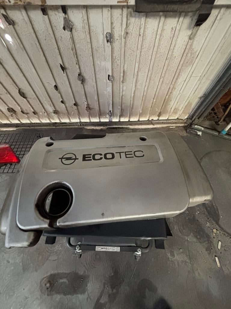 Afdekplaat motor opel corsa 2004 1.0 benzine goede staat, Ophalen, Gebruikt, Voor, Opel