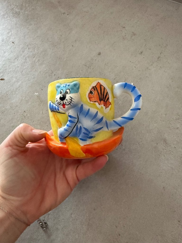 Tasse à motifs chat et poisson, Enlèvement ou Envoi, Neuf, Tasse(s) et/ou soucoupe(s)