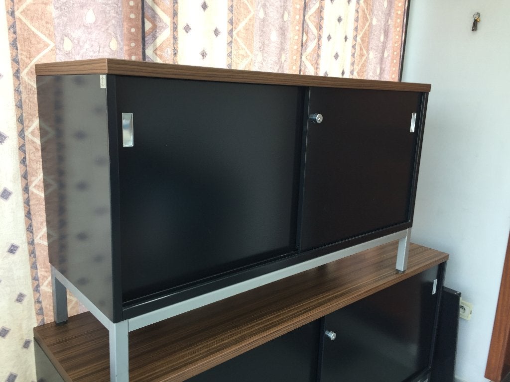 2 Jaren '70 sideboards / lage dressoirkasten - Mauser -, 100 tot 150 cm, 25 tot 50 cm, Ophalen, Overige houtsoorten