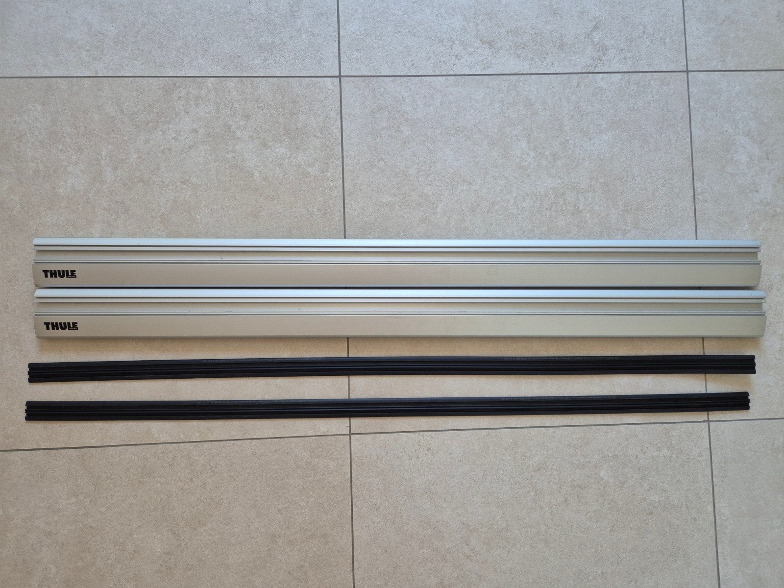 Thule dakdrager WingBar Evo 118 + Evo Flush Rail, Auto diversen, Dakdragers, Ophalen, Zo goed als nieuw