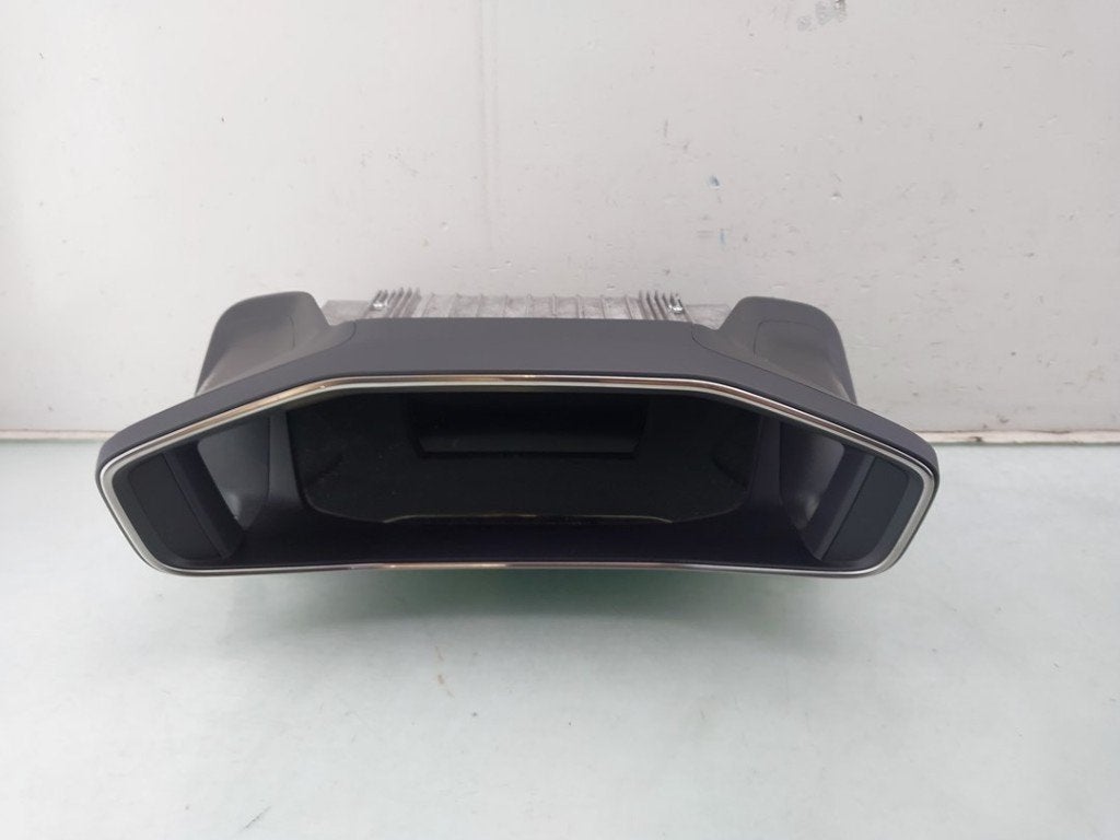 COCKPIT Peugeot 208 II (UB / UH / UP) (01-2019/-), Kontakt-peugeot@peugeot.com, Gebruikt, Peugeot Deutschland GmbH, Bahnhofsplatz
65423  Rüsselsheim, DE