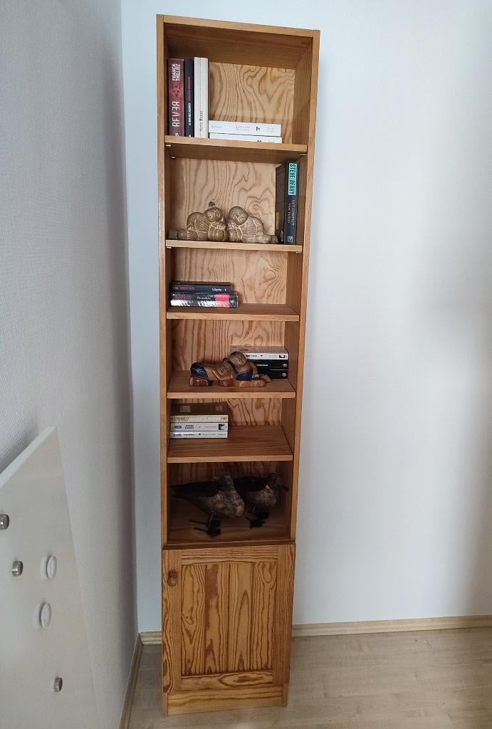 Boekenkast, massief grenen. 2 meter hoog. Opruimprijs!, Huis en Inrichting, Kasten | Boekenkasten, Ophalen, Minder dan 50 cm, Grenen