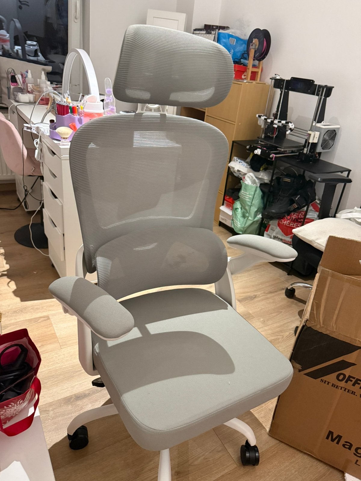 Chaise ergonomique neuve, Maison & Meubles, Neuf, Gris, Enlèvement ou Envoi, Chaise de bureau