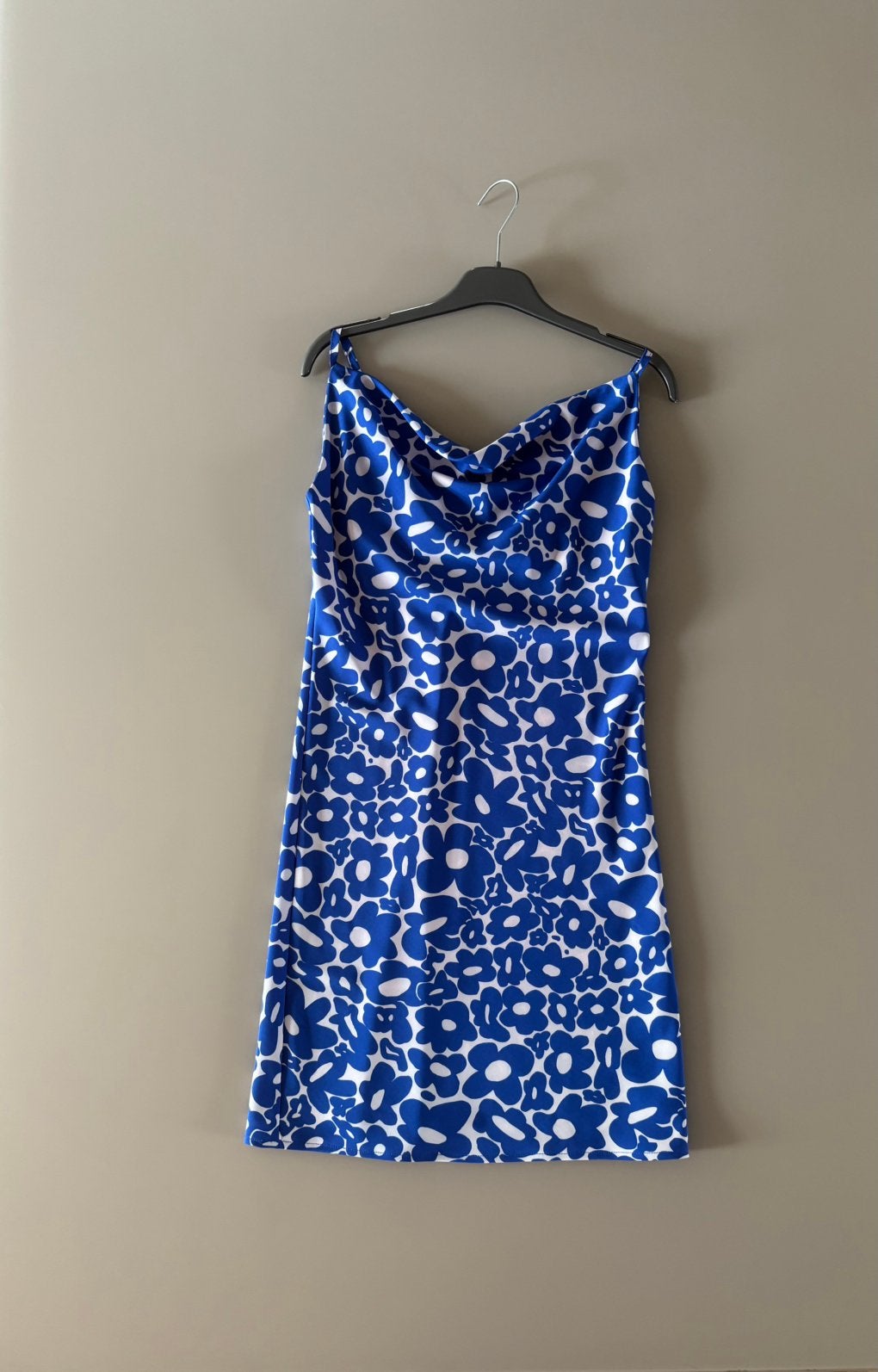 Robe EIGHT PARIS, Neuf, Enlèvement, Bleu, Au-dessus du genou