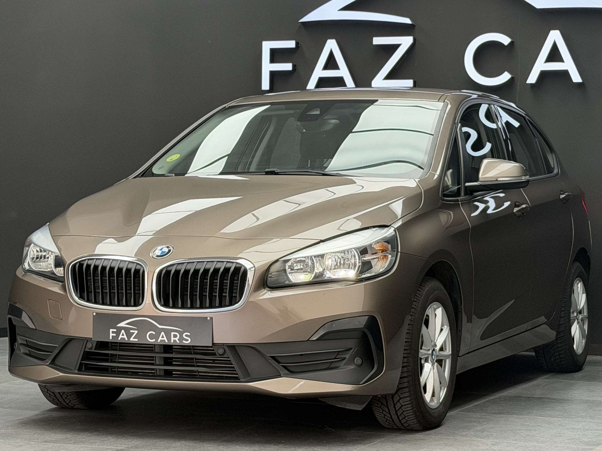 BMW 2 Serie 216 d Active Tourer *1ER PROP + GPS + CLIM + GAR, Autos, Achat, Entreprise, 5 portes, 1965 kg