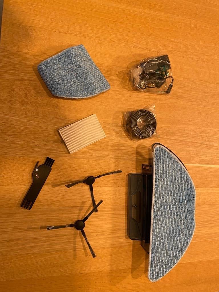 Robotstofzuiger Blaupunkt Bluebot, Ophalen, Overige merken, Inclusief accessoires, Zo goed als nieuw