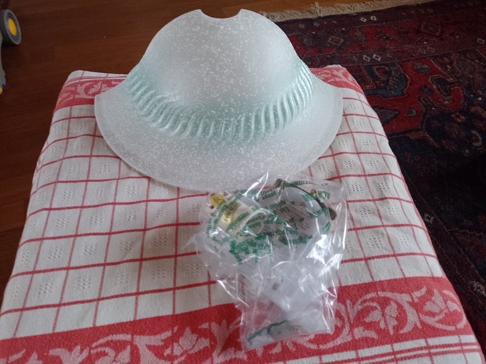 Groen muurlamp, Met ophangsysteem, Glas, Nieuw, Ophalen of Verzenden