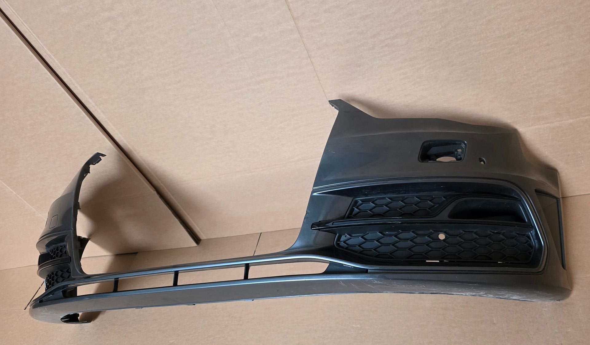 Voorbumper Audi A3 8V S-line S3 KLS Bumper SLINE 8V0807065H, -, Origine de la pièce connue, Utilisé, -