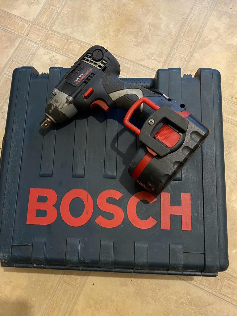 BOSCH PRO 18V UNBOLT MACHINE WORDT NIET VEEL GEBRUIKT., Ophalen, Zo goed als nieuw