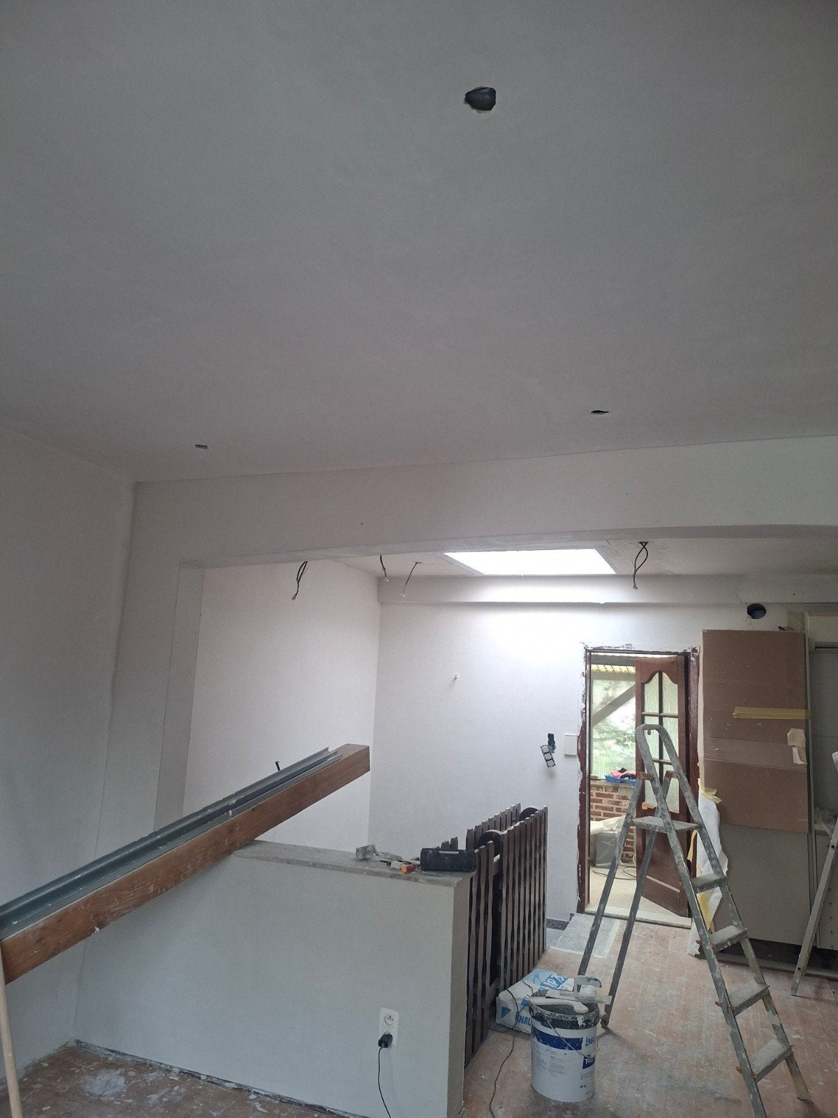 Professionele Pleisterwerken, Schilderwerken & Fix & Finish