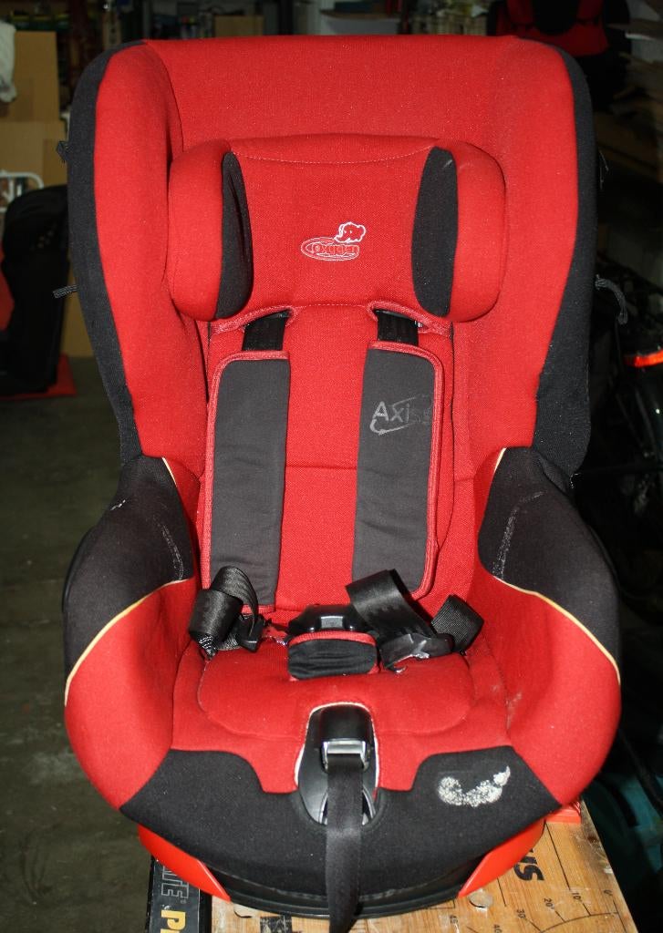Deux sièges auto identiques pour bébé, Kinderen en Baby's, Autostoeltjes, Gebruikt, Overige merken, 9 t/m 18 kg, Autogordel, Zijbescherming