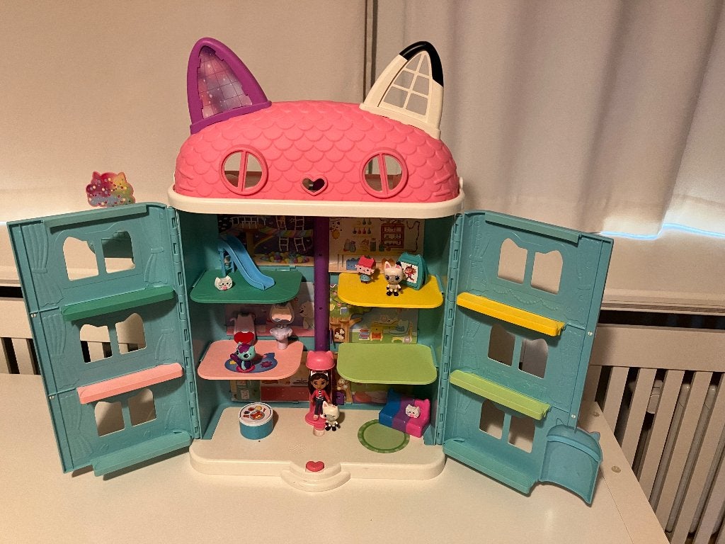 Gabby’s dollhouse poppenhuis en accessoires, Kinderen en Baby's, Ophalen, Zo goed als nieuw, Poppenhuis