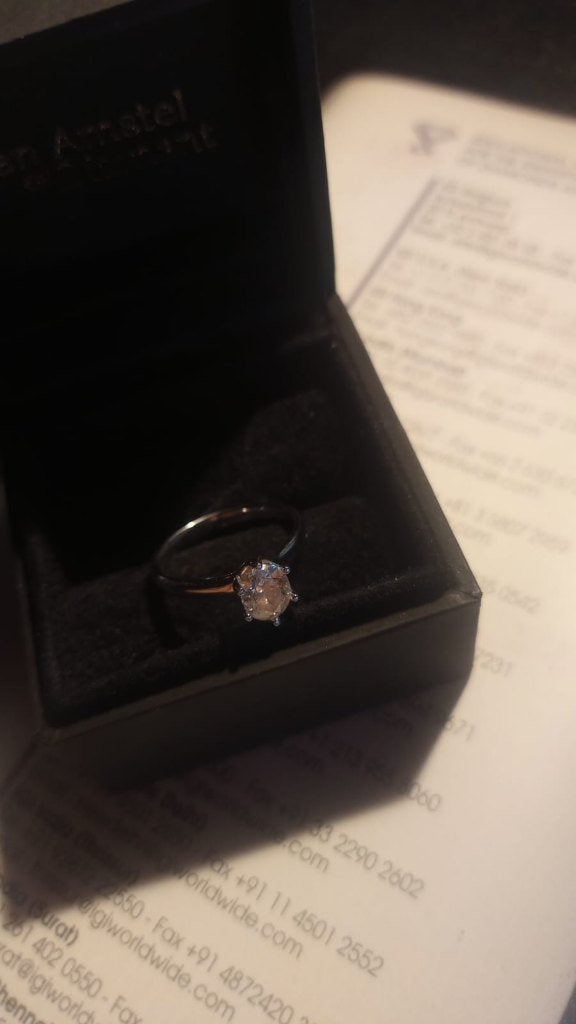 Diamanten ring - 18kt - 0.81kt, Ophalen, Met edelsteen, Dame, Zilver