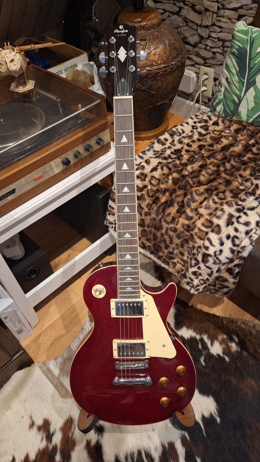 Elektrische gitaar lp300, Musique & Instruments, Instruments à corde | Guitares | Électriques, Enlèvement, Comme neuf, Solid body