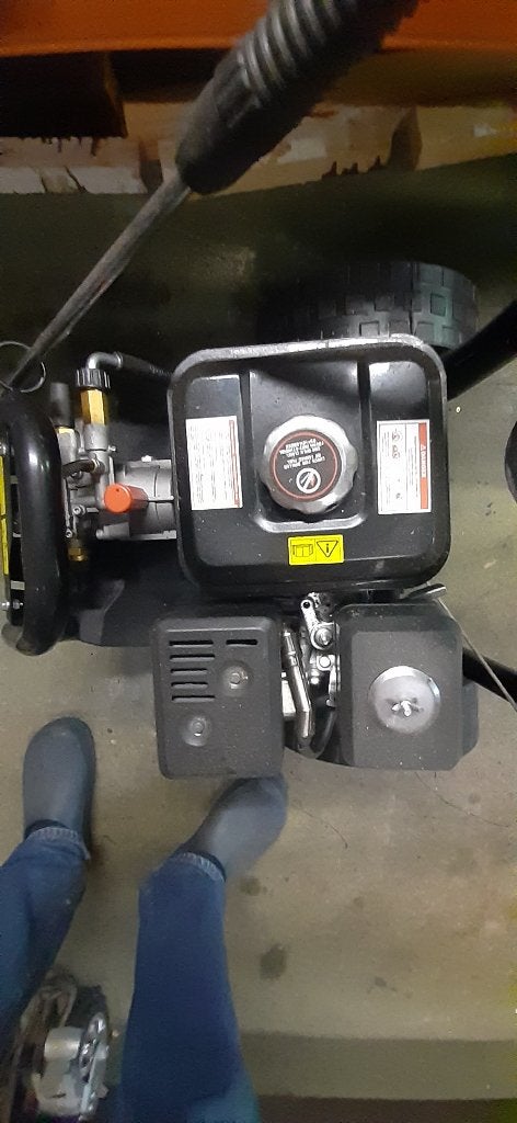 Hoge druk spuit., Ophalen, Benzine