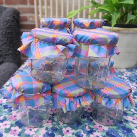 Glazen potjes stofdeksel (verschillende grootten) 2 voor 1€, Ophalen of Verzenden, Nieuw, Glas, Pot, Bus of Blik