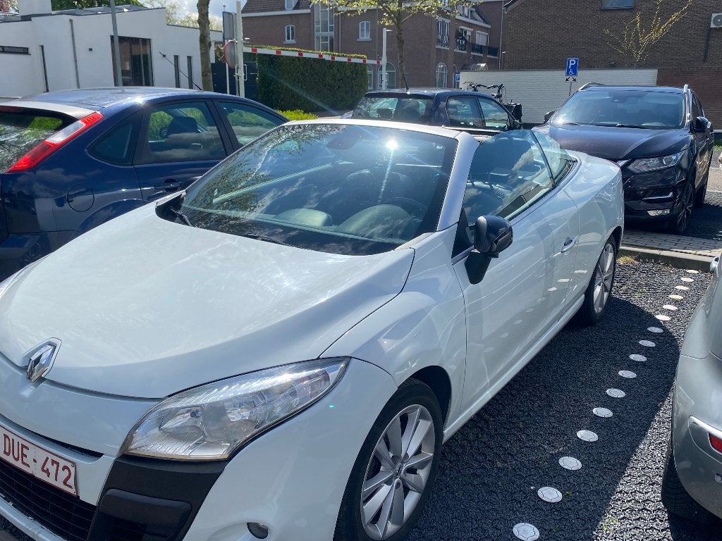 Megane CC cabrio 1.9 dci Privilège full équipé, Voorwielaandrijving, Zwart, Wit, Leder