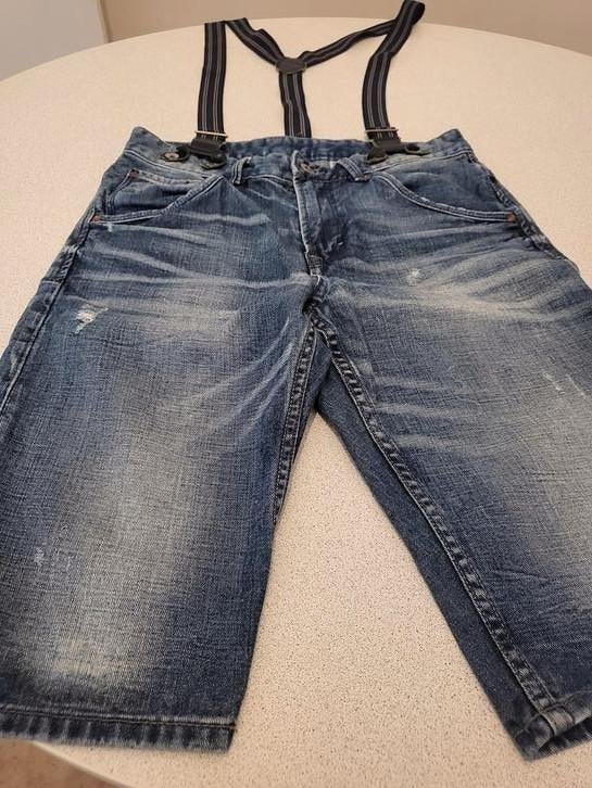 Short met bretellen van Armani Junior Maat 158, Kinderen en Baby's, Ophalen of Verzenden, Zo goed als nieuw