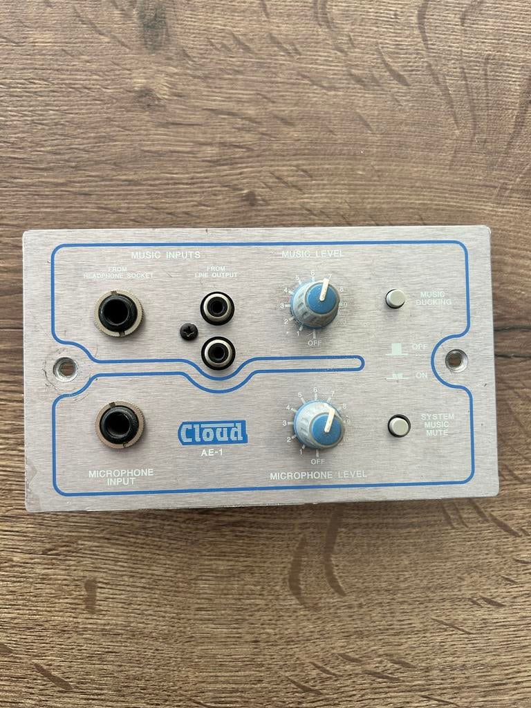 Cloud Microfoon & lijn ingangsunit met volume regeling, Ophalen, Gebruikt, Volume