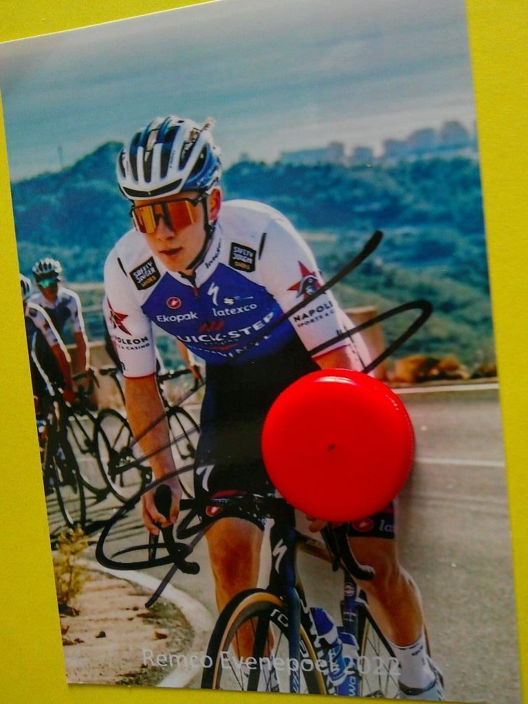 wielerfoto 2022 team quick step  remco evenepoel, Envoi, Comme neuf