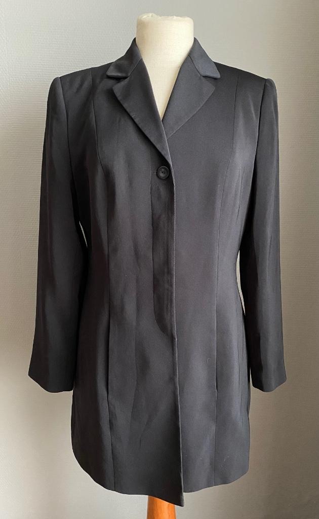 Zwarte lange blazer Prizzi maat 40, Kleding | Dames, Maat 38/40 (M), Verzenden, Zwart, Jasje