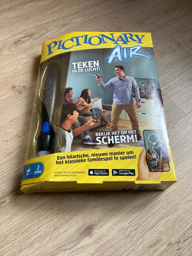 Pictionary AIR, Hobby en Vrije tijd, Gezelschapsspellen | Kaartspellen, Zo goed als nieuw, Ophalen of Verzenden