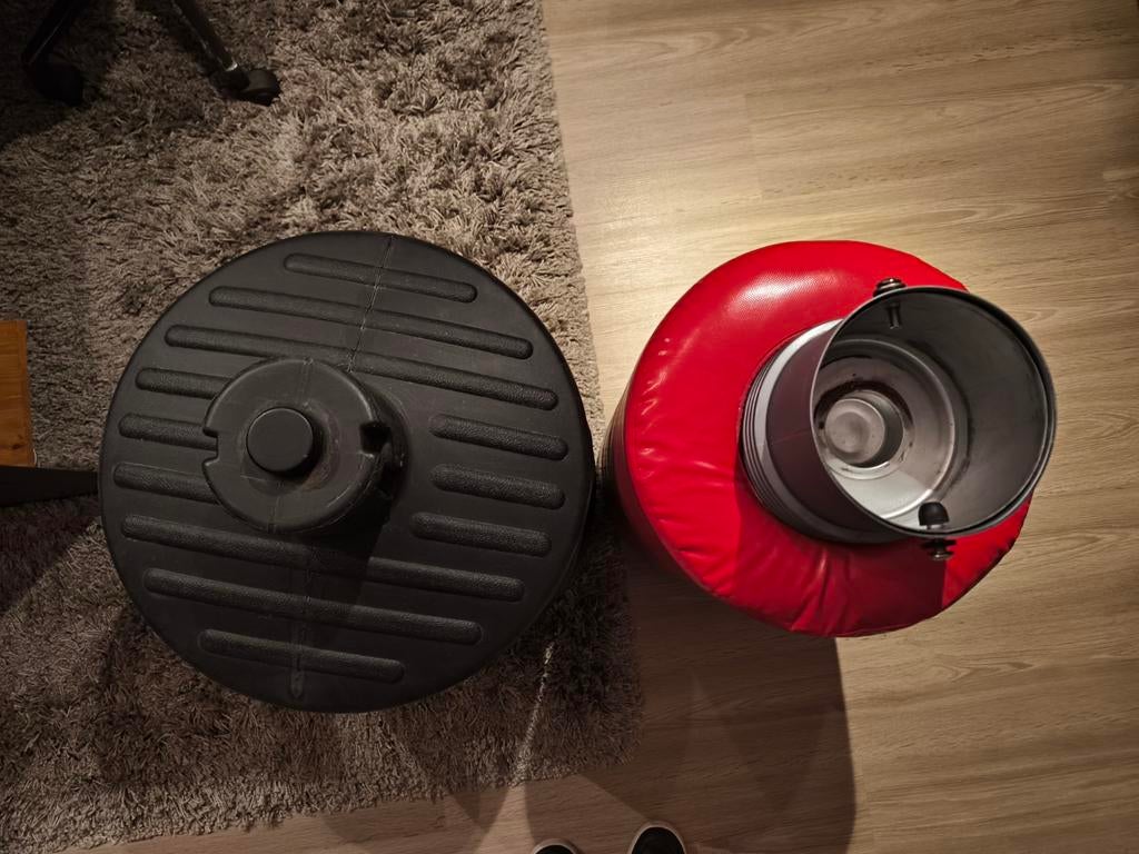 Boksbal met water, Ophalen, Zo goed als nieuw, Boksbal