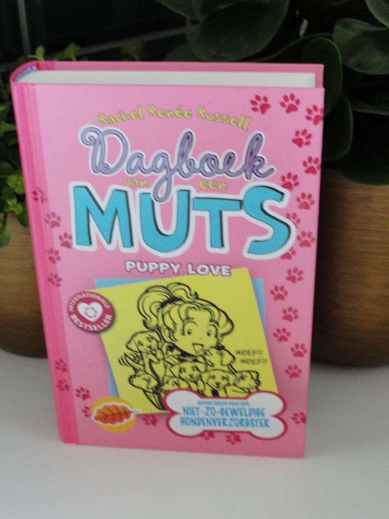 "Dagboek van een Muts - Puppy love (10)", Ophalen, Nieuw