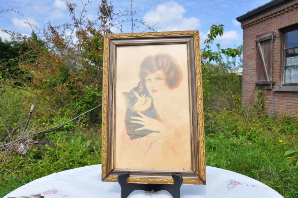 chromo dessin art deco encadré femme avec son chat, Antiquités & Art, Enlèvement ou Envoi