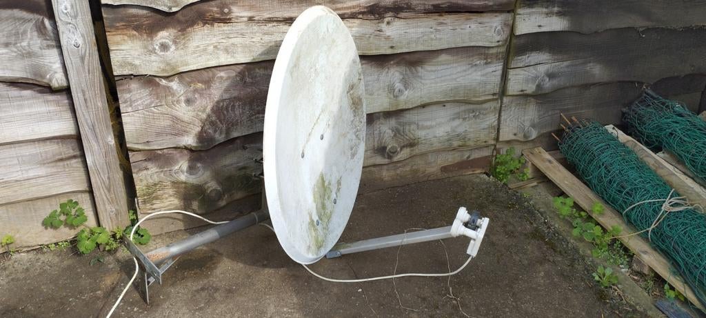 Antenne parabolique, Enlèvement, Utilisé, Antenne (parabolique)