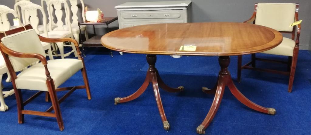 Tables anglaise avec chaises + 2 fauteuils, Enlèvement