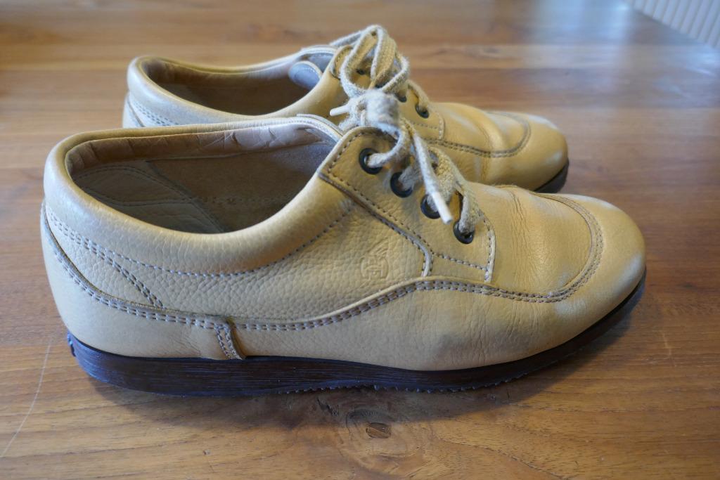 Damesschoenen Hogan Sneakers maat 38, Enlèvement ou Envoi, Beige, Sneakers et Baskets, Comme neuf