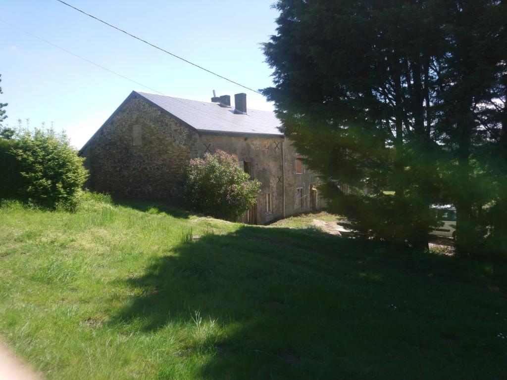 Corps de ferme de caractère plus 1,5ha attenant, Autres types, 08230 Bourg-Fidèle, 1500 m² ou plus