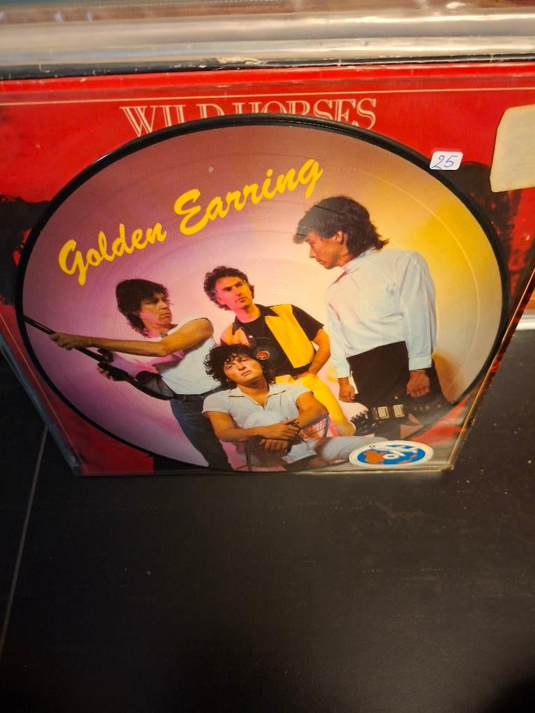 lp - golden earring - live & pictured - picture disc- vak 19, Ophalen of Verzenden, Zo goed als nieuw