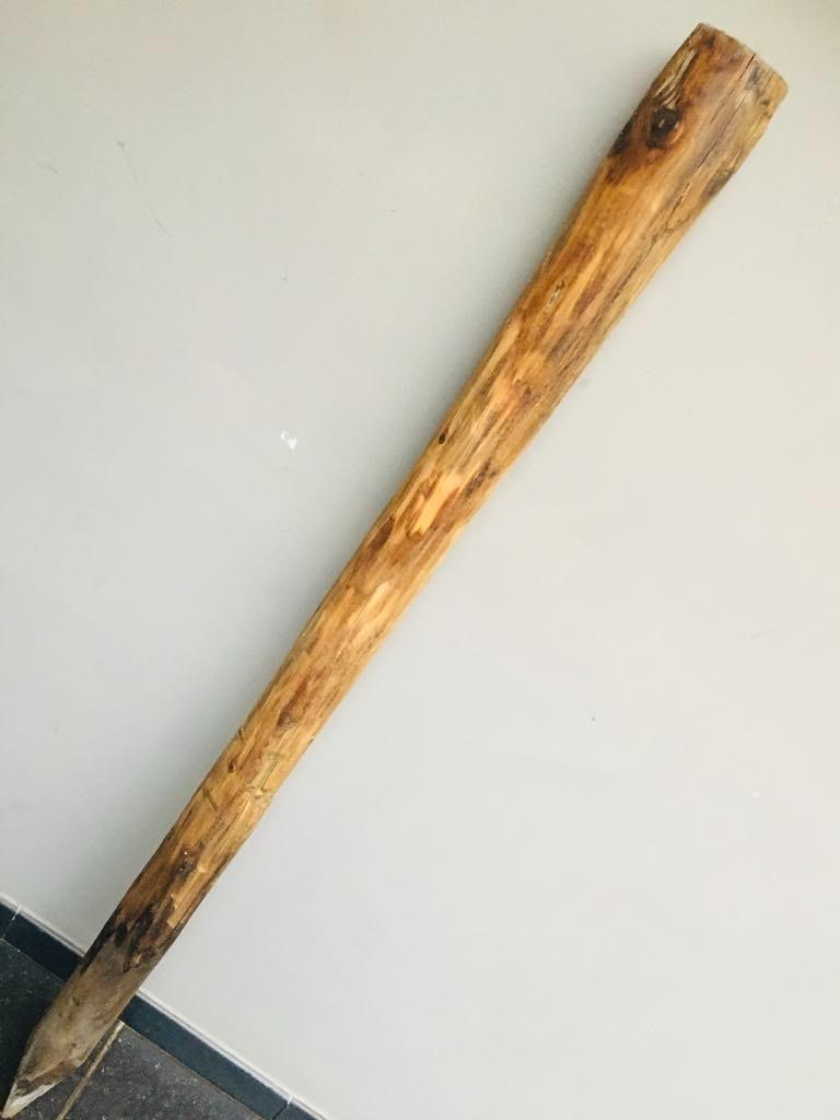 houten paal tuinafsluiting enz 137 cm hoog  8 cm doormeter, Ophalen of Verzenden, Zo goed als nieuw
