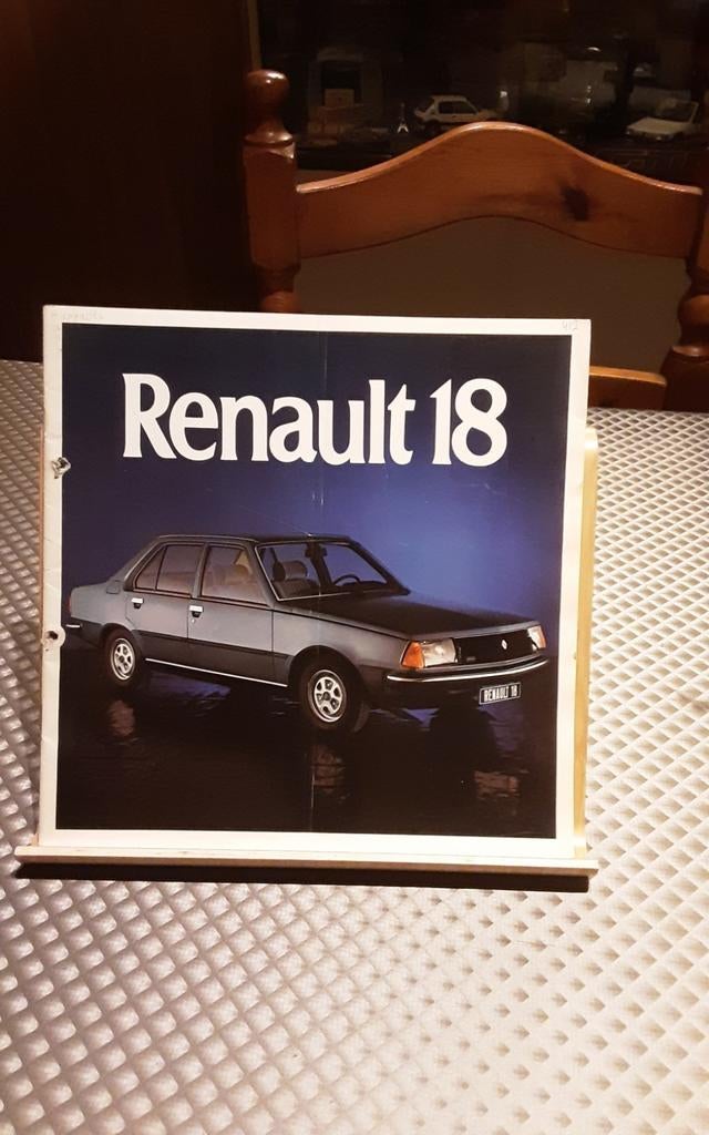 Renault 18 brochure, Boeken, Auto's | Boeken, Ophalen of Verzenden, Gelezen, Renault